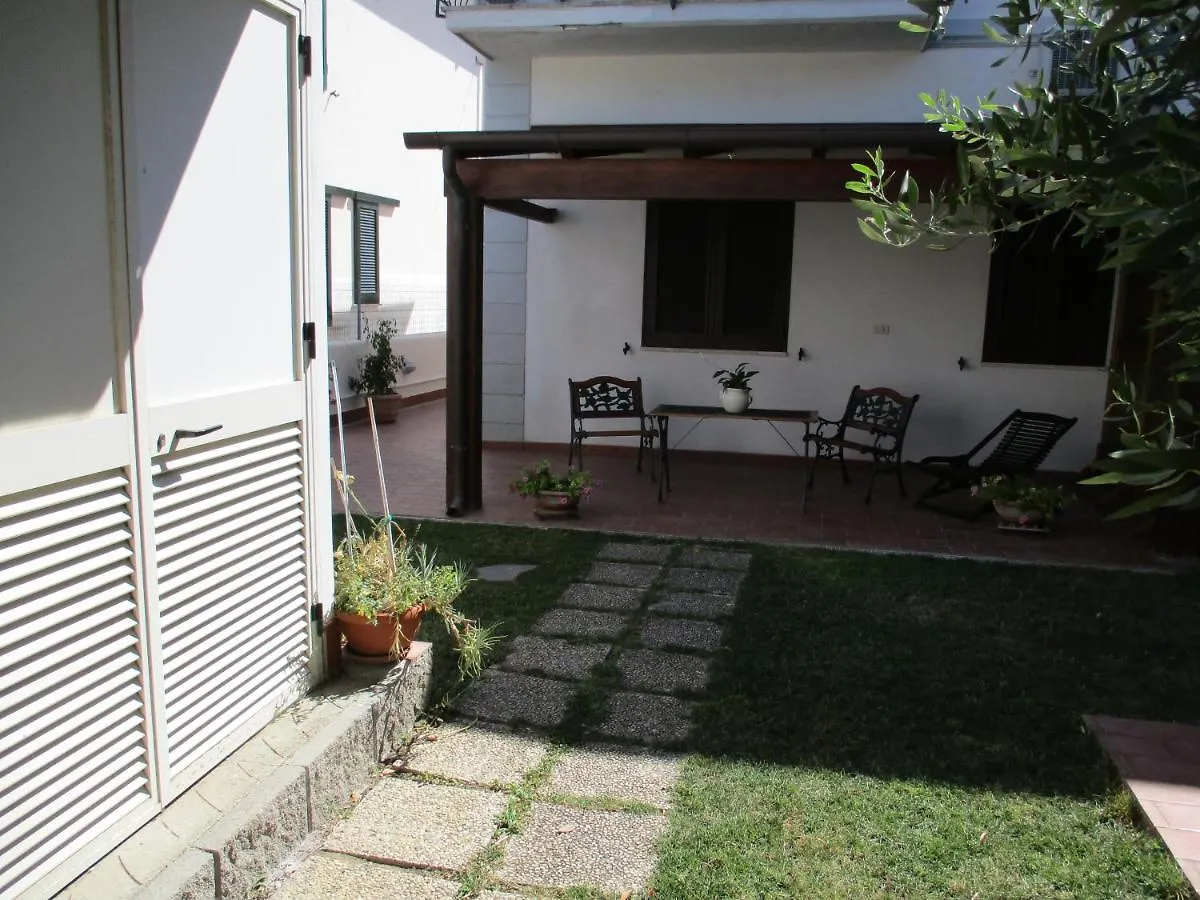 La Caletta: Castiglioncello Apartment